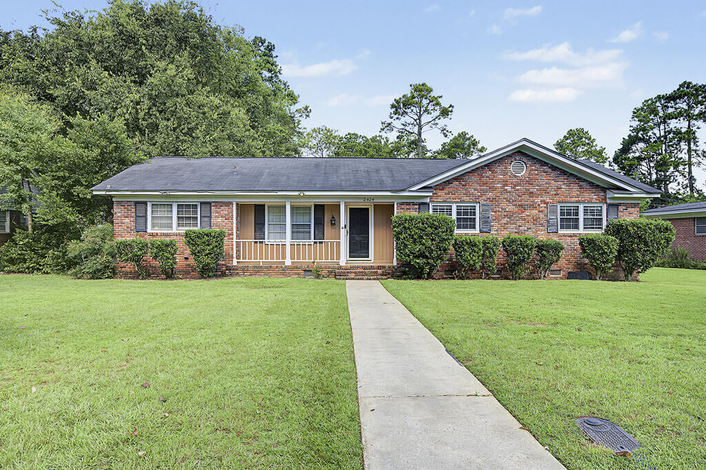 Property Photo:  2424 Whispering Pines Cir  GA 31707 