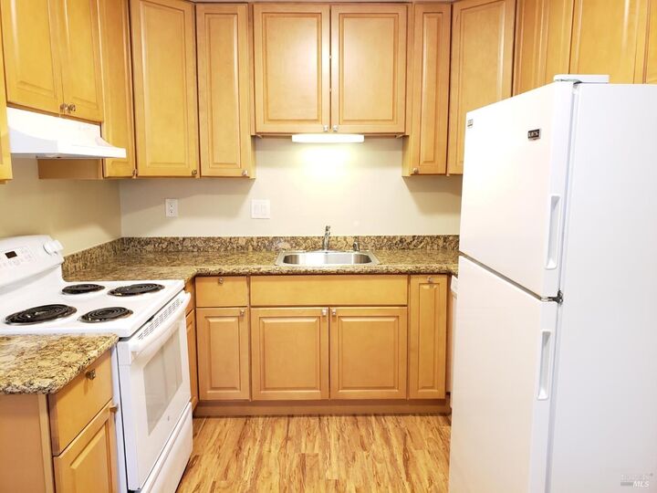 Property Photo:  6778 Yount Street  CA 94599 