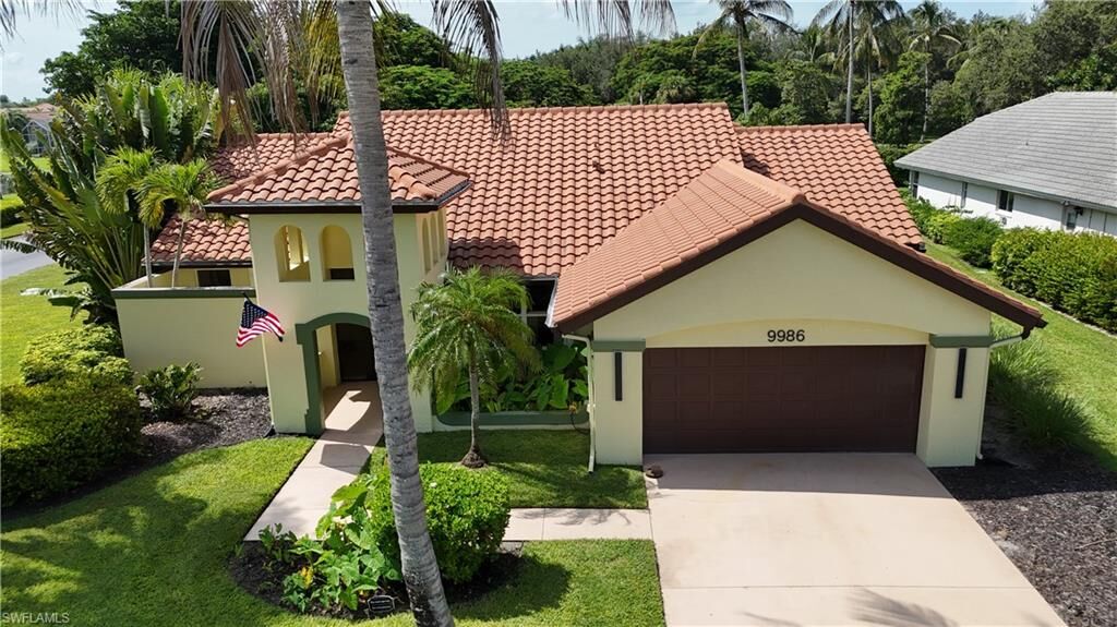Property Photo: 9986 Mar Largo Cir FL 33919