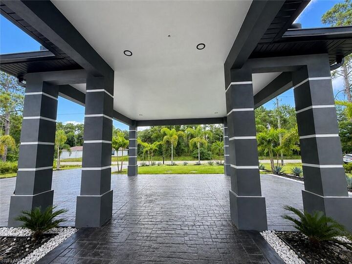 Property Photo:  1208 Williams Ave  FL 33972 