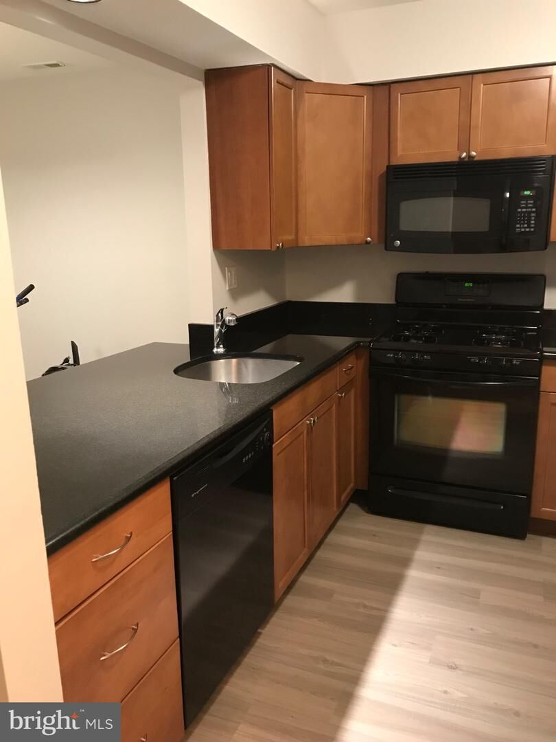 Property Photo:  549 Shetland Court  NJ 08080 