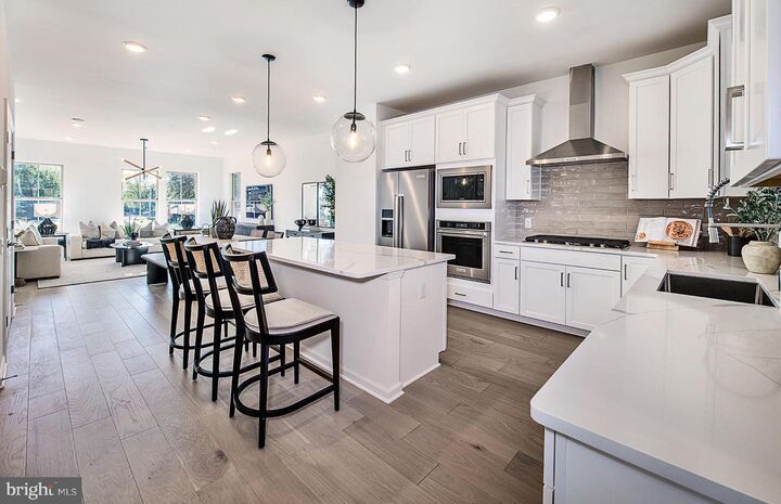 Property Photo: 100 Beacon Court PA 19468