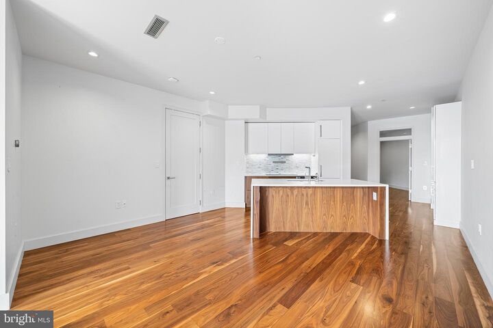 Property Photo:  621-23 S 24th Street 208  PA 19146 