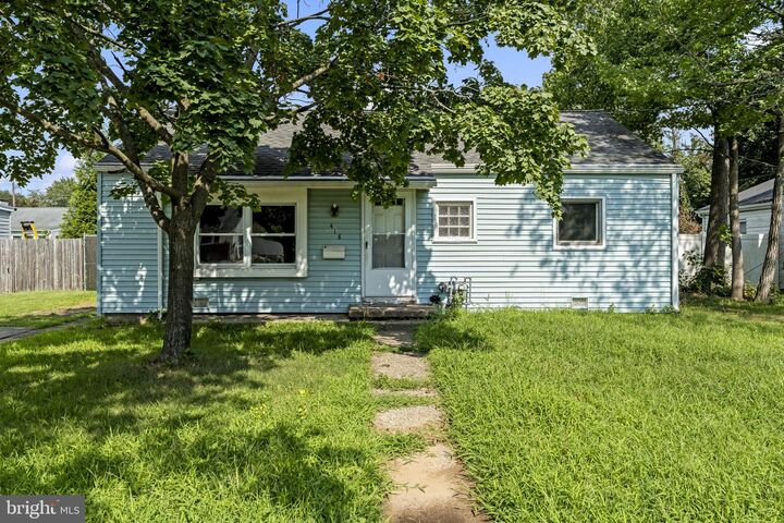 Property Photo: 418 Iowa Avenue NJ 08075