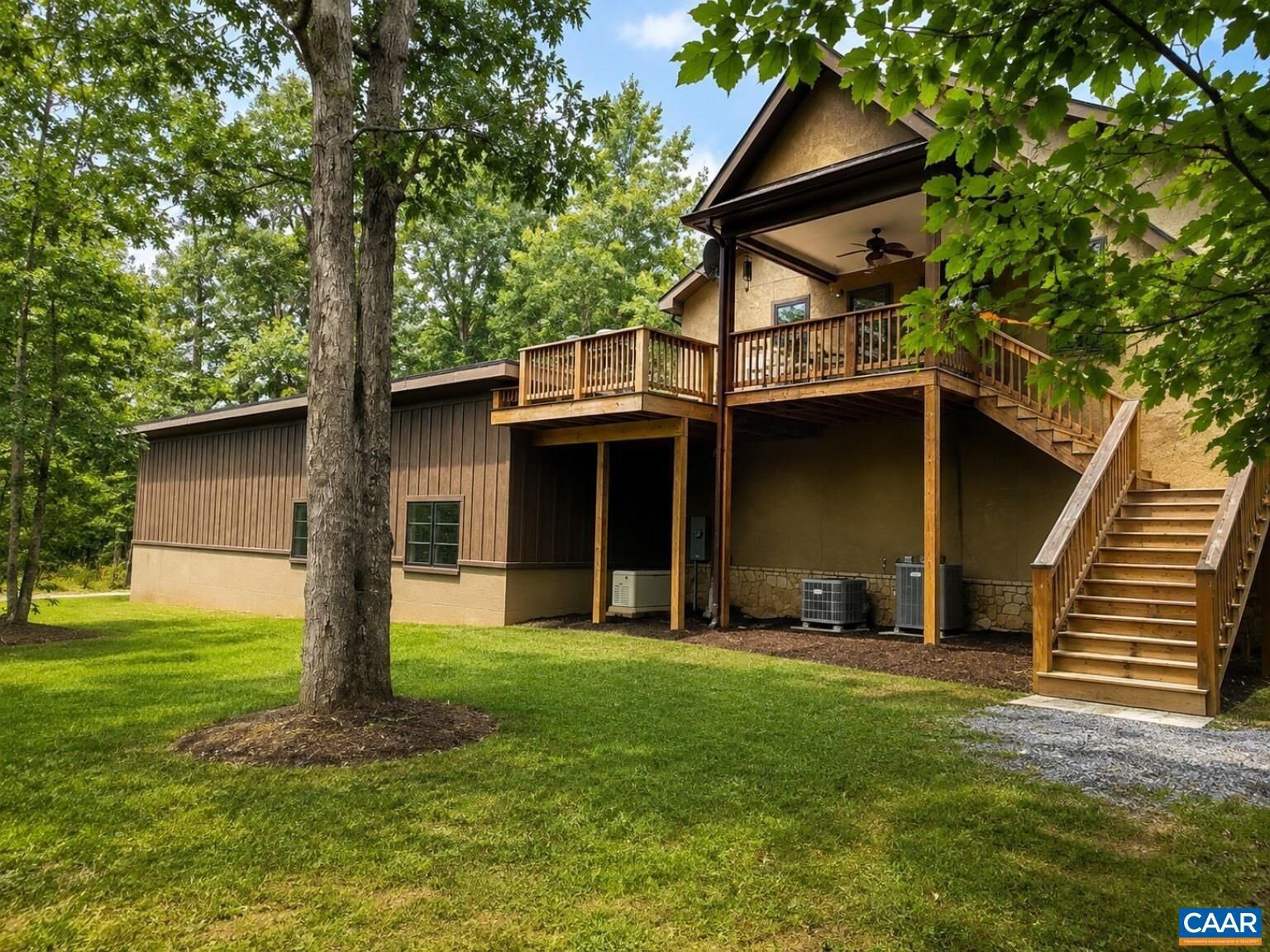 Property Photo:  2725 Thomas Jefferson Pkwy  VA 22902 