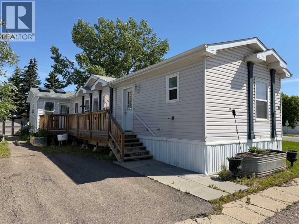 Property Photo:  5800 46 Street  AB T4H 1G8 