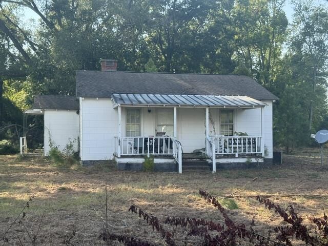 Property Photo:  311 Hattie Ln  SC 29565 