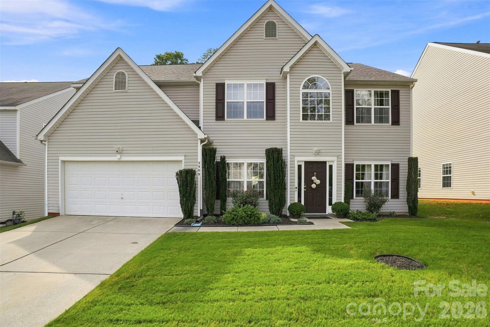Property Photo:  5909 Parkstone Drive  NC 28104 