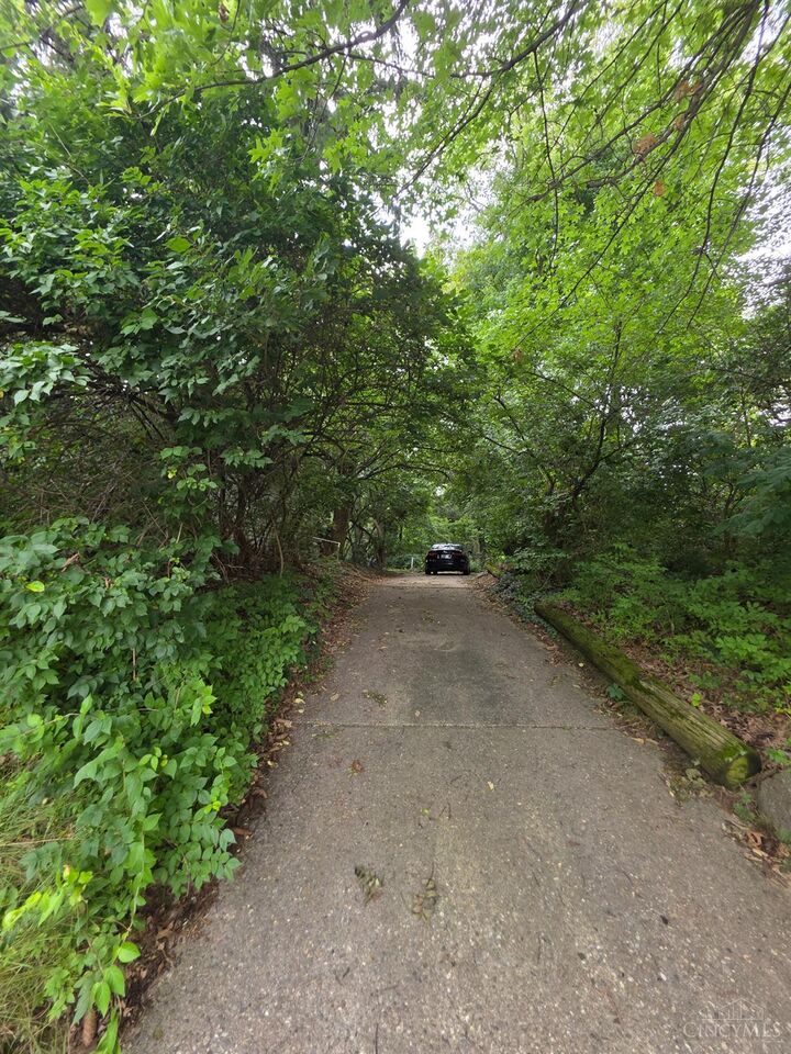 Property Photo:  2460 Montana Avenue  OH 45211 