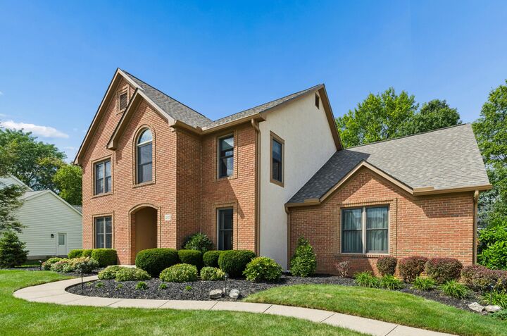 Property Photo:  2745 Barharbor Court  OH 43035 