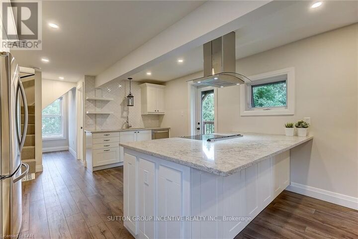 Property Photo:  234 Laclie Street 1  ON L3V 4N6 