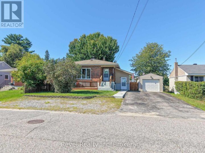 Property Photo:  257 Lee Avenue  ON P1A 2K7 