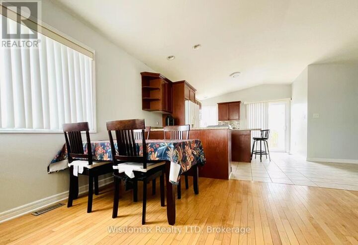 Property Photo:  7153 Kelly Drive Main  ON L2H 3K1 