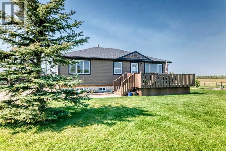 Property Photo:  224004 Range Road 233  AB T0J 1N0 