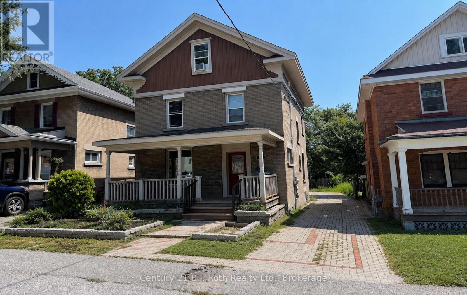 Property Photo:  100 Cameron Street  ON L3V 5R7 