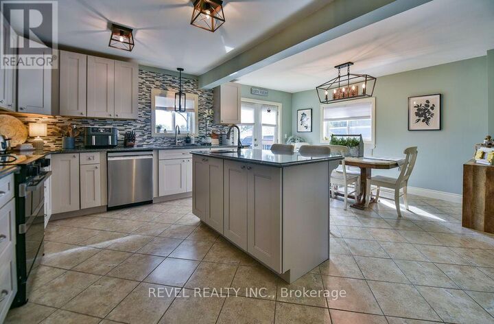 Property Photo:  238 Craig Street  ON P4N 4A3 