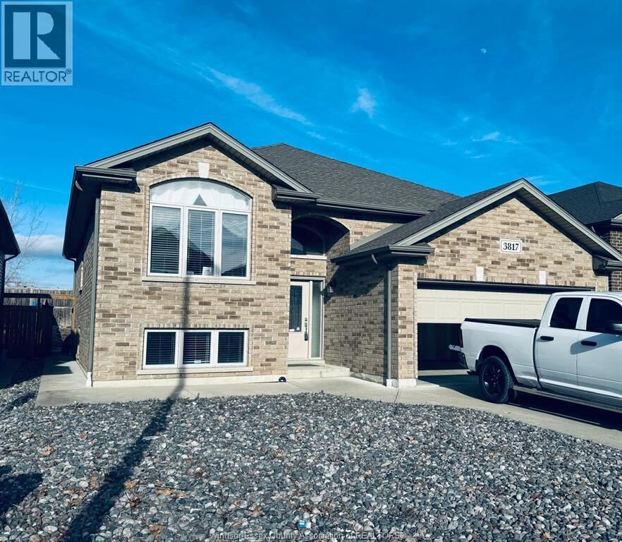 Property Photo:  3817 Zanzibar Crescent Lower  ON N9G 0A9 
