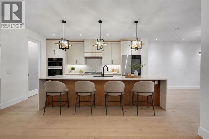 Property Photo: 2824 31 Street Southwest AB T3E 2P1