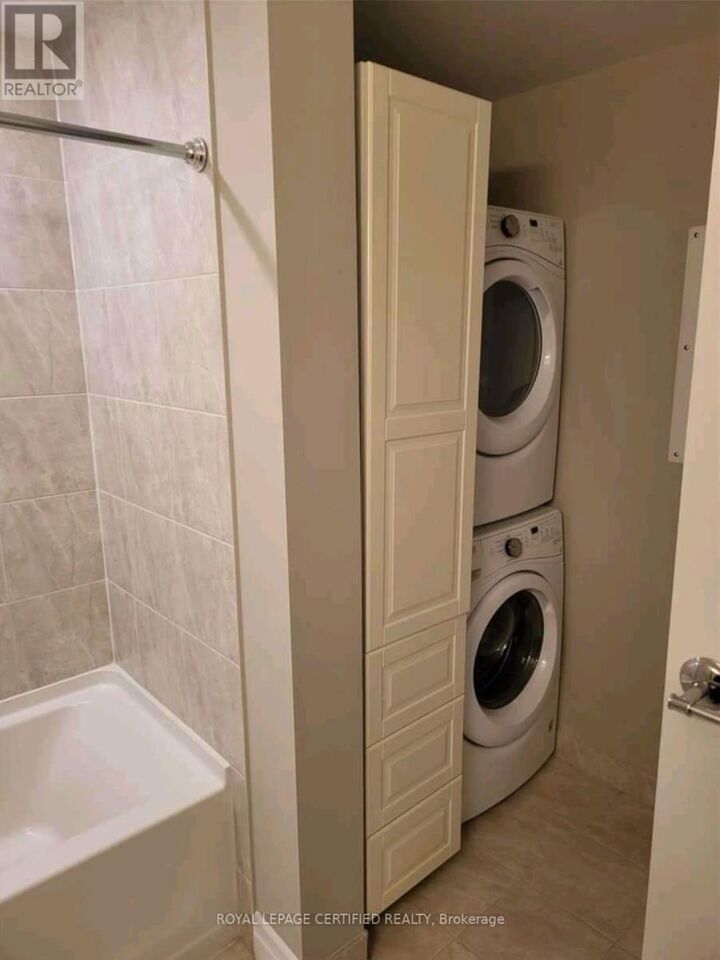 Property Photo: 2490 Old Bronte Road 724 ON L6M 4J2