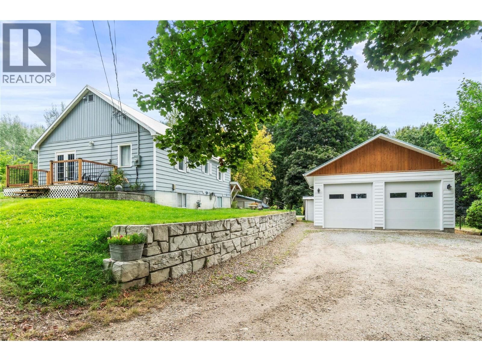 Property Photo:  410 Foothill Road Southwest  BC V1E 1T6 