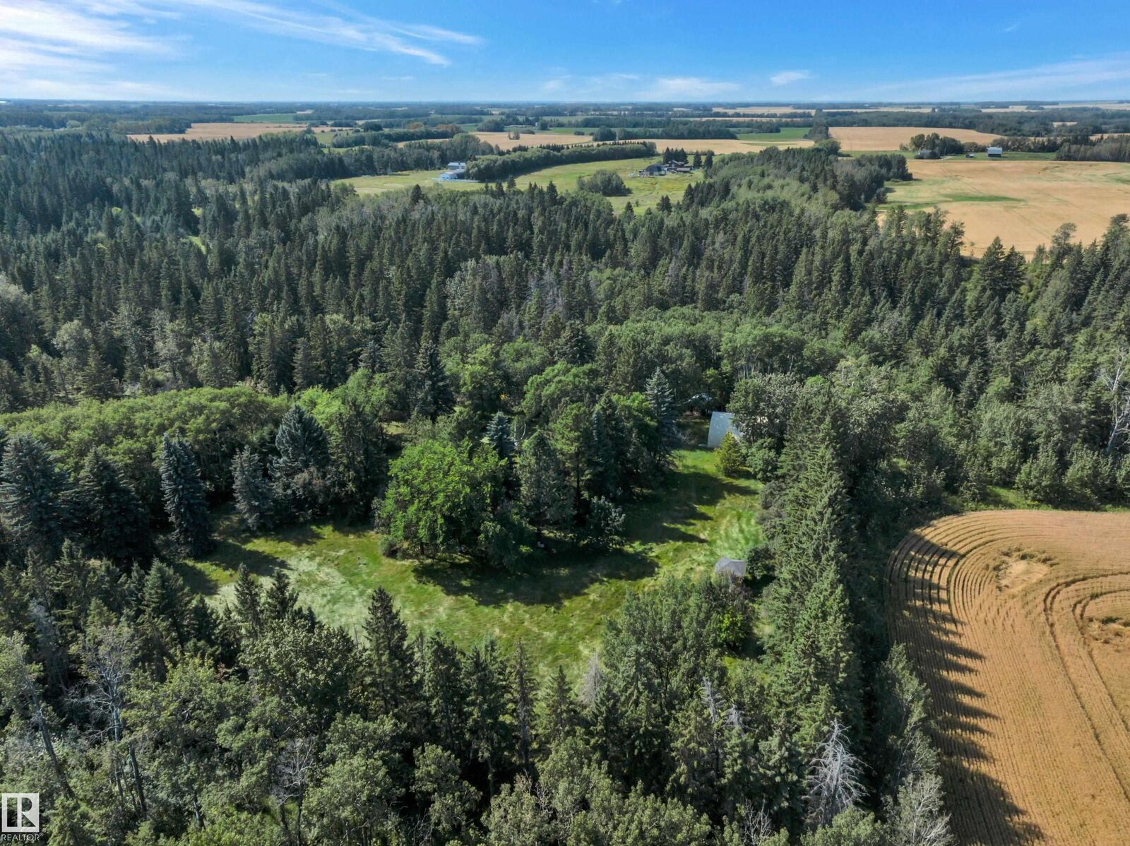 Property Photo:  470073 Range Road 243  AB T9A 1Y7 