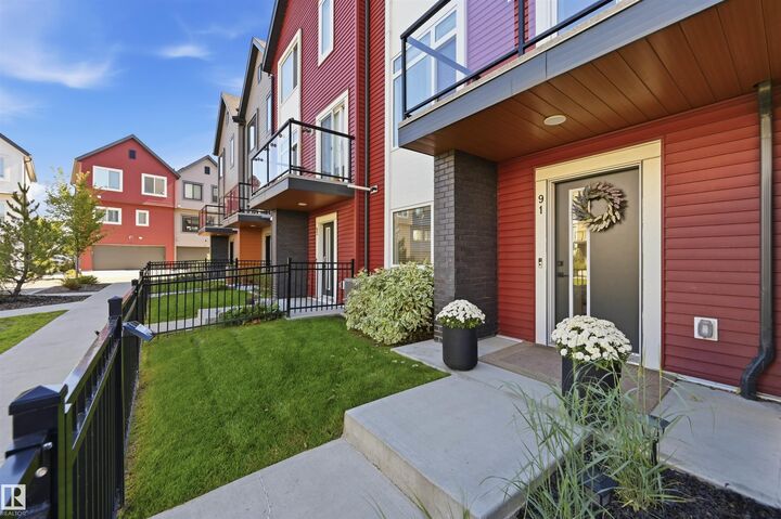 Property Photo:  1010 Rabbit Hill Road SW 91  AB T6W 4G7 