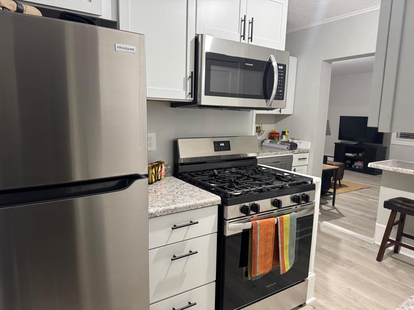 Property Photo: 1131 Lincoln Avenue MN 55105
