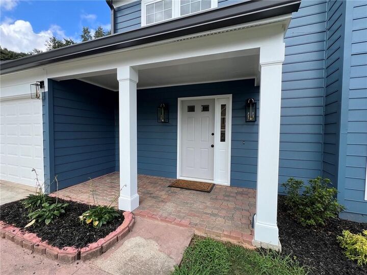 Property Photo: 1651 Laurel Creek Circle GA 30058