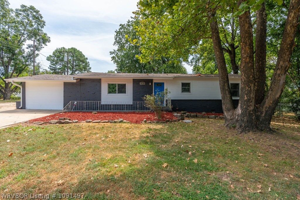 Property Photo:  706 Martin Drive  AR 72908 
