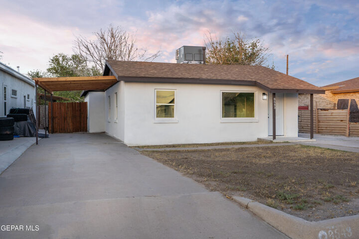Property Photo: 8543 Dorbandt Circle TX 79907