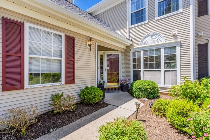 Property Photo:  272 Colt St 272  NJ 08534 