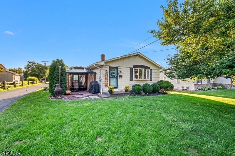 Property Photo:  97 Bliss Blvd  NJ 08865 