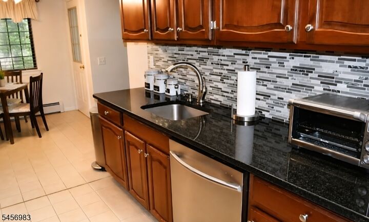 Property Photo:  14 Foxwood Dr A  NJ 07950 