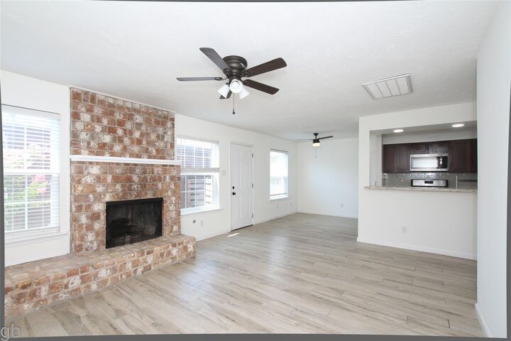 Property Photo: 11568 S Kirkwood Road TX 77477