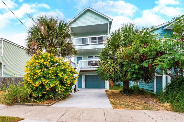 Property Photo:  5618 Avenue M  TX 77551 