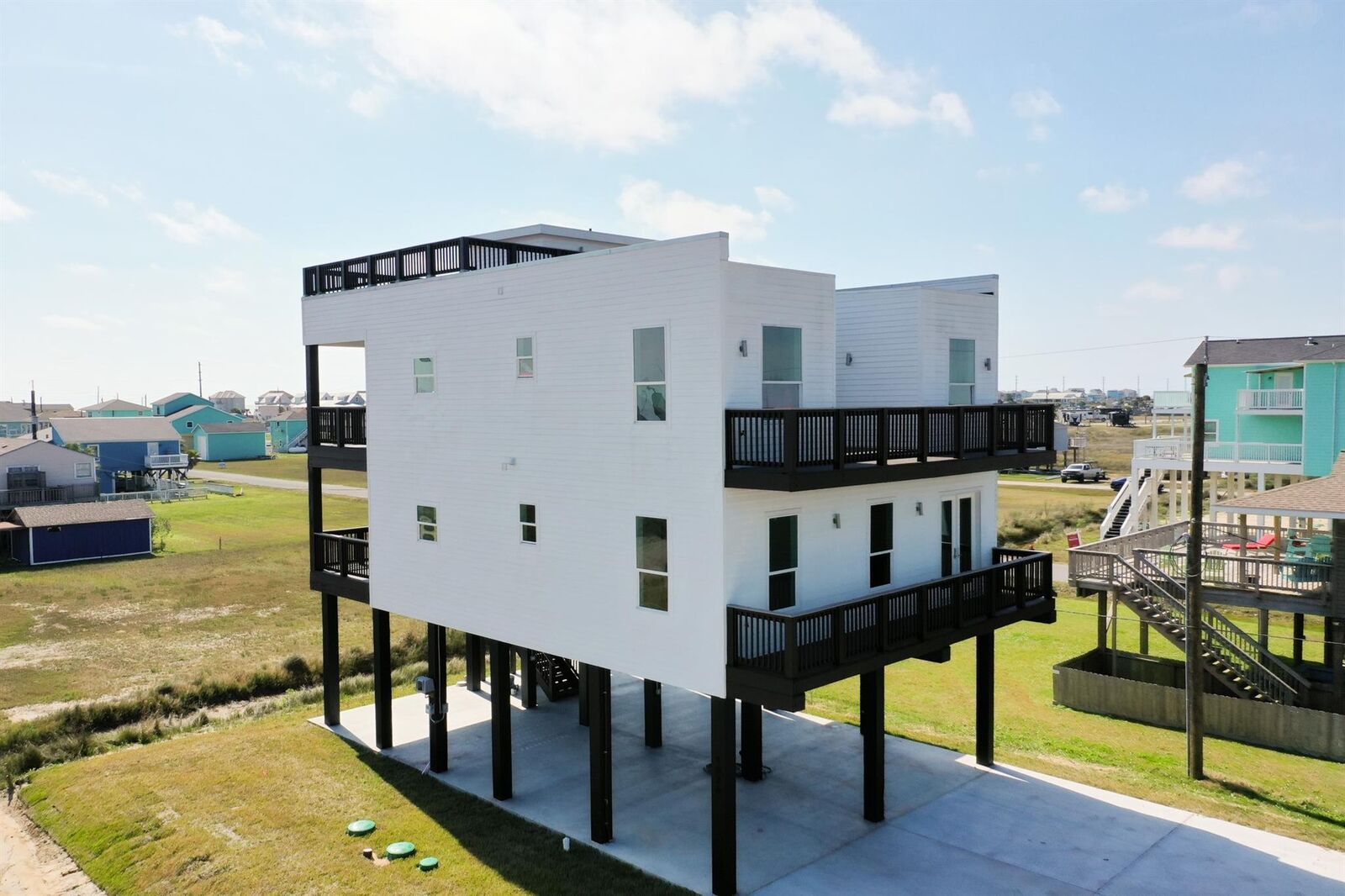 Property Photo: 4026 5th Street TX 77554