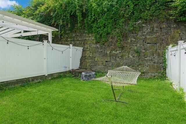 Property Photo: 401 1st St 1 NJ 07302