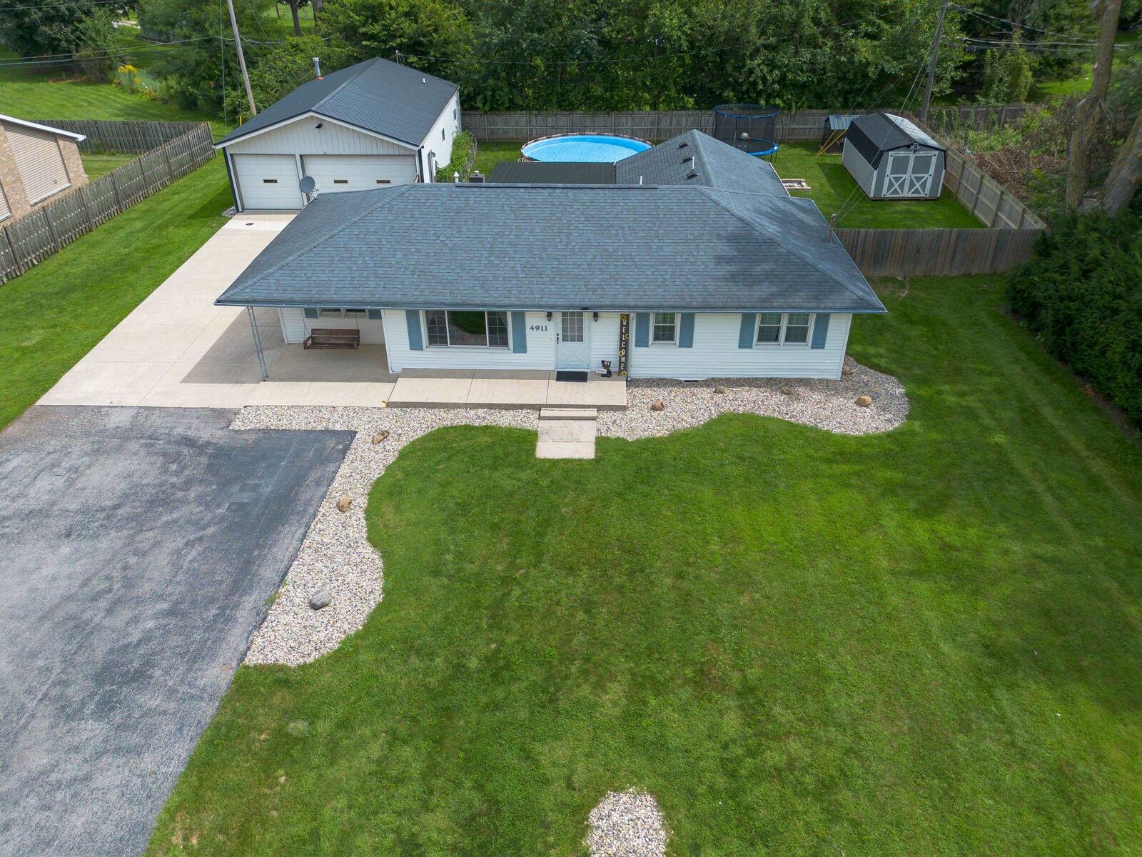 Property Photo: 4911 Fernwood Avenue IN 46809