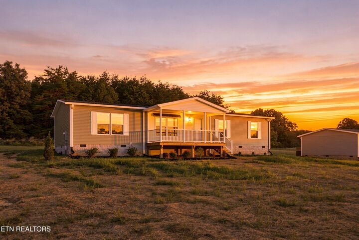 Property Photo:  325 County Road 784A  TN 37331 