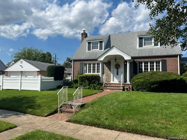 Property Photo: 466 Croyden Road NY 11530
