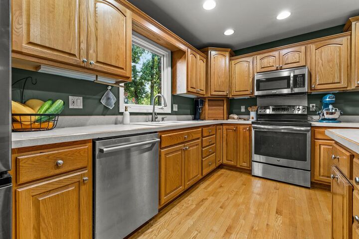 Property Photo:  2870 E Nottingham  MI 48603 