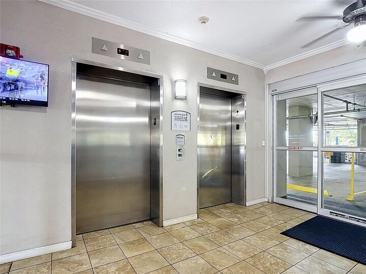 Property Photo:  13427 Blue Heron Beach Drive 402  FL 32821 