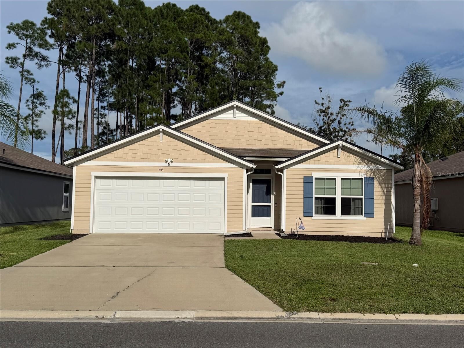 Property Photo: 703 Grand Reserve Drive FL 32110