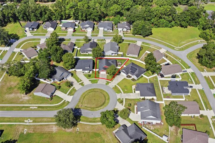 Property Photo: 20104 NW 248th Street FL 32643