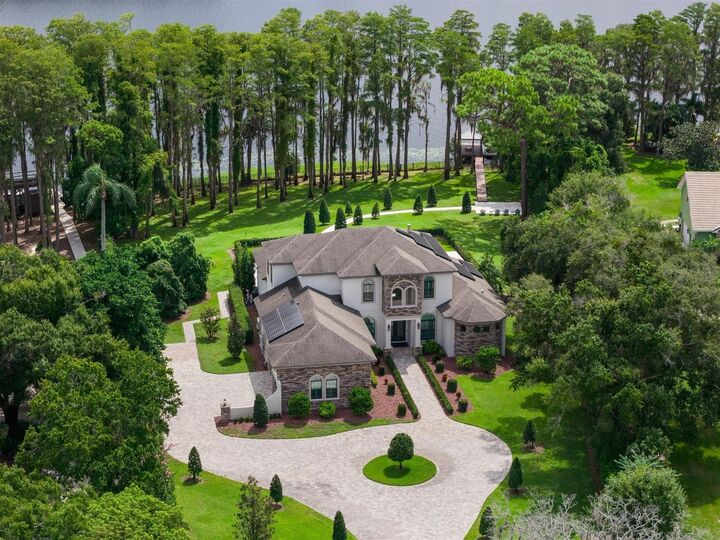 Property Photo:  9412 Eddings Road  FL 33556 
