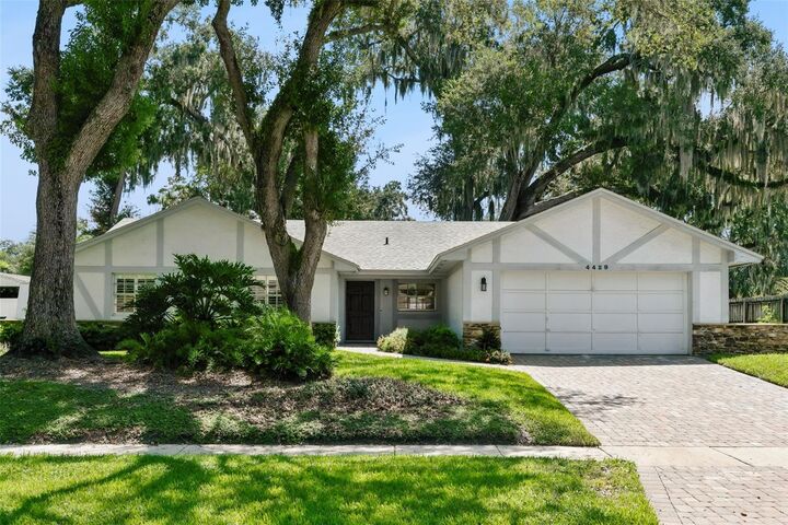 Property Photo: 4429 Carolwood Street FL 32812