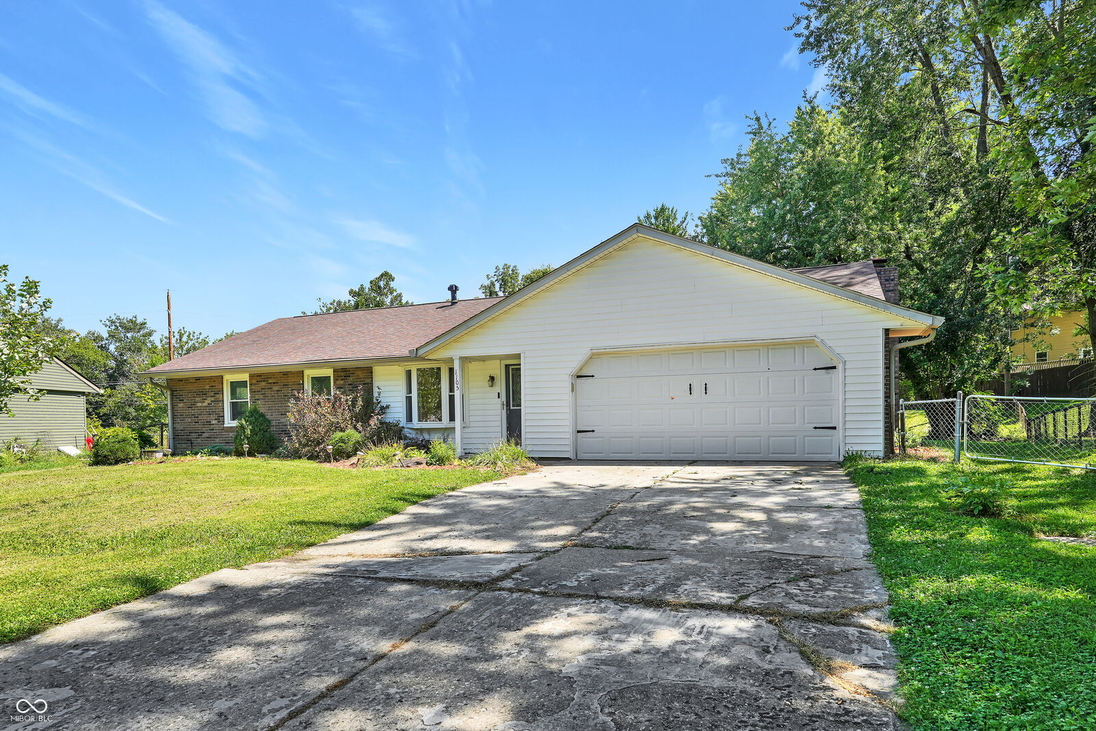 Property Photo:  1105 Brookside Lane  IN 46168 