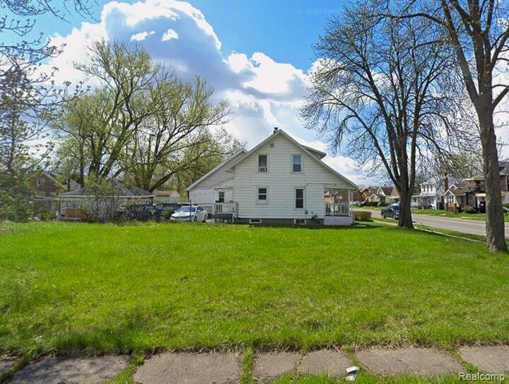 Property Photo: 14142 Hubbell Street MI 48227 2847