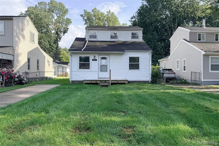 Property Photo: 26137 Superior Road MI 48180 4441