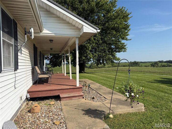Property Photo: 19182 Missouri Drive MO 63541